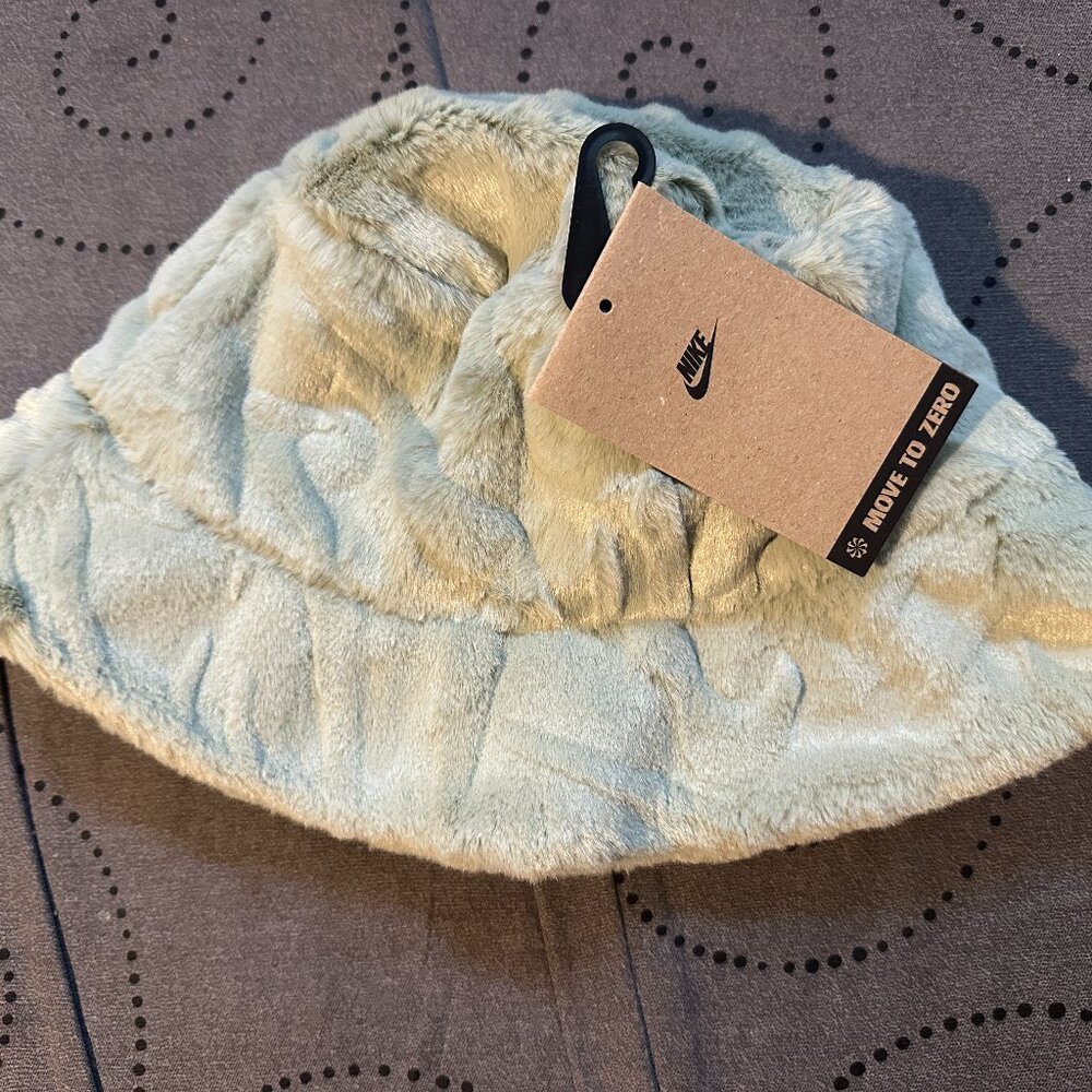 NIKE APEX BUCKET FUR #370 MINERAL GREEN HAT SIZE L UNISEX NWT $45.00